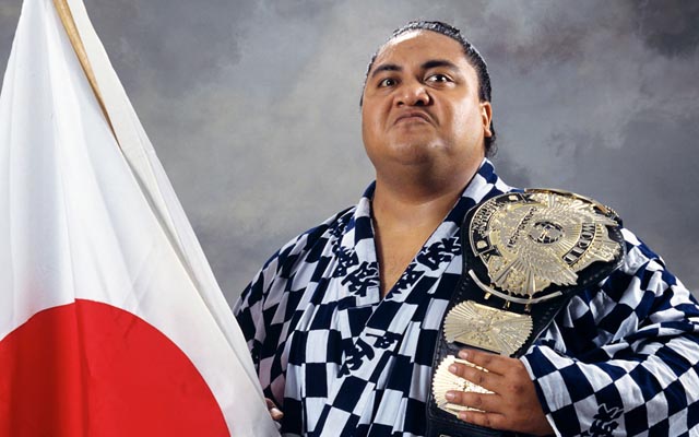 9735 - studio_photo wwf yokozuna