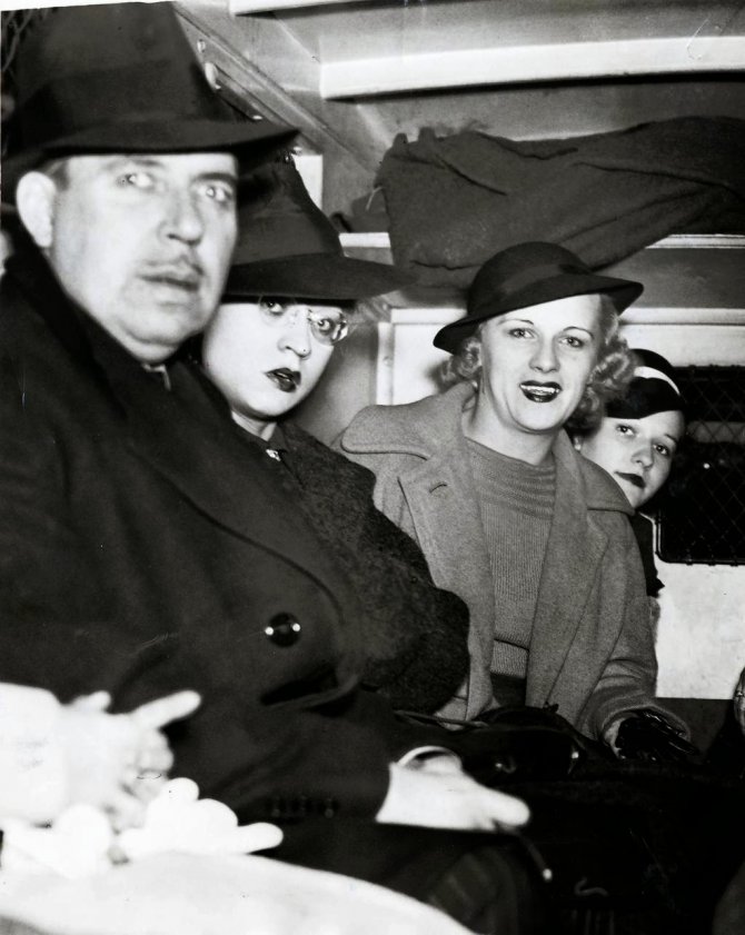 Female Criminals from the Early 1900s (12)