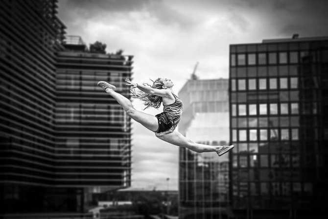 Dimitry Roulland Dancing Moments 1