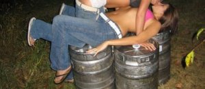 Drunk Girls Kissing