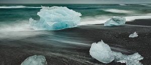Icy Beach 600x400