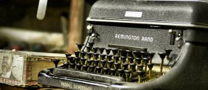Typewriter hemingway