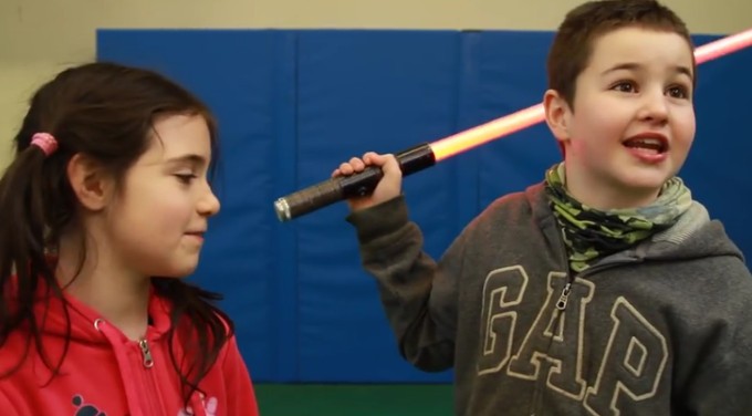 Giovani Jedi ripresi durante un allenamento a Torino