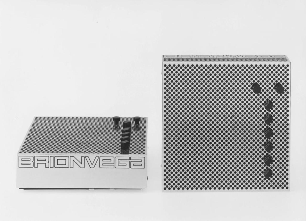 Sempre Brionvega, sempre lavoro di squadra con Zanuso. E Sapper si inventa una filodiffusore futuribile e gradevole ancora oggi.