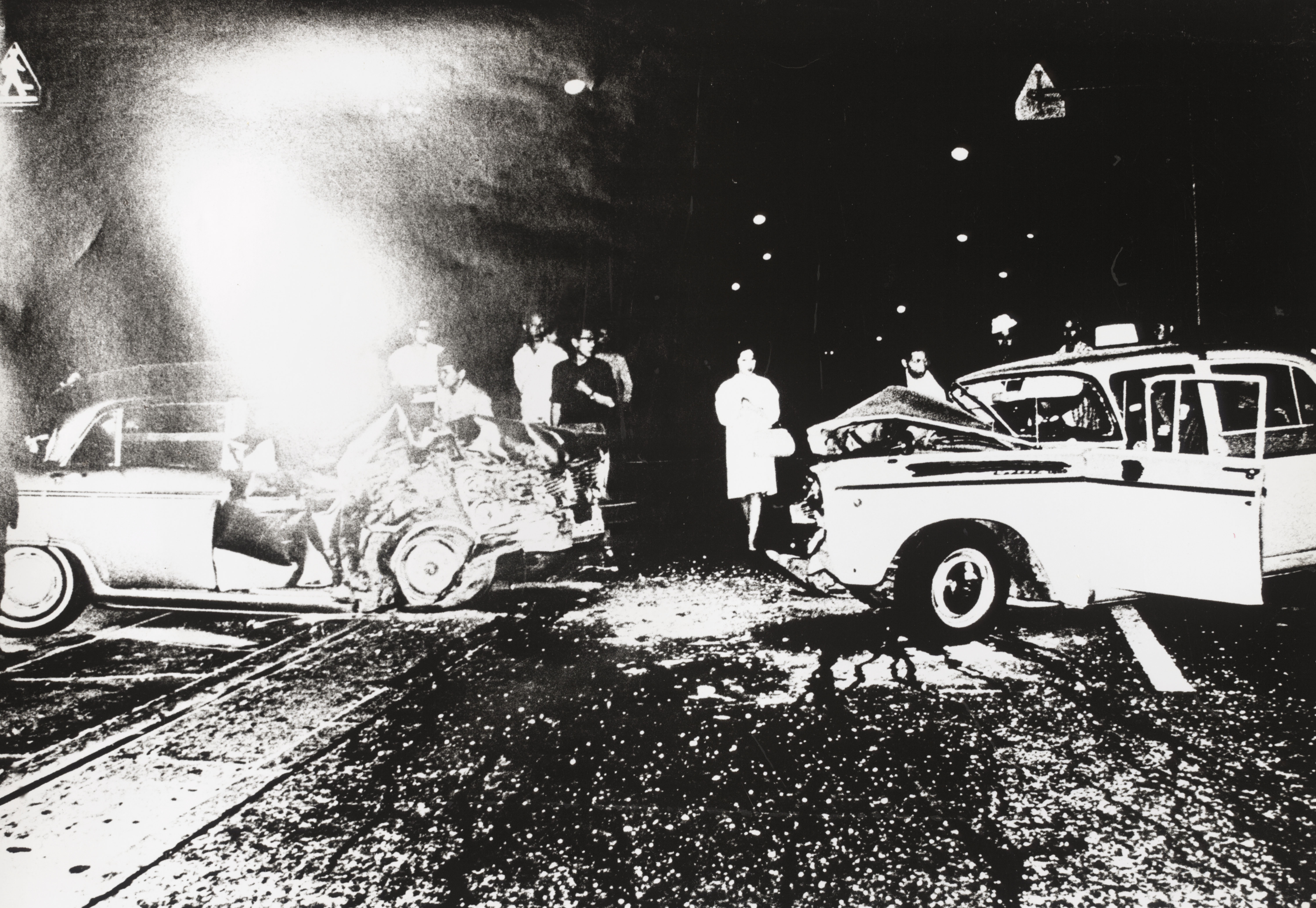Daido Moriyama, Smash-up, 1969/2008. Courtesy Fondazione Fotografia Modena