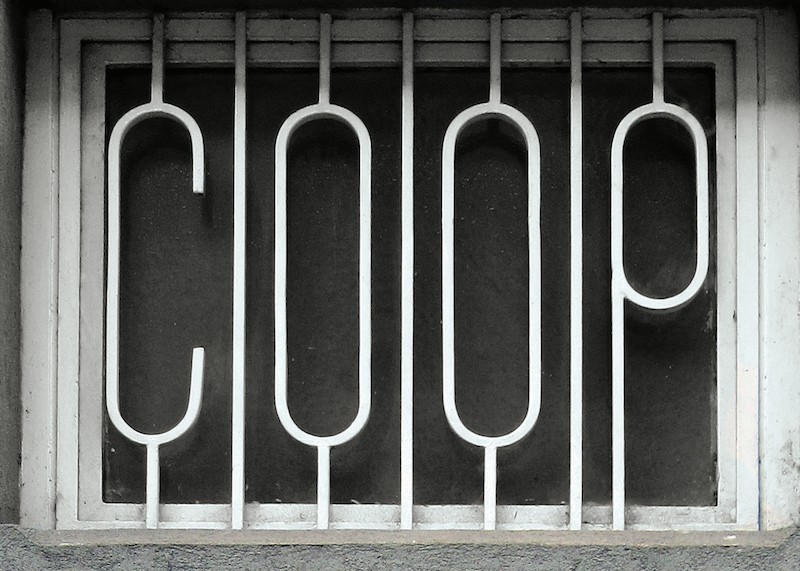 L'Italia Insegna - James Clough