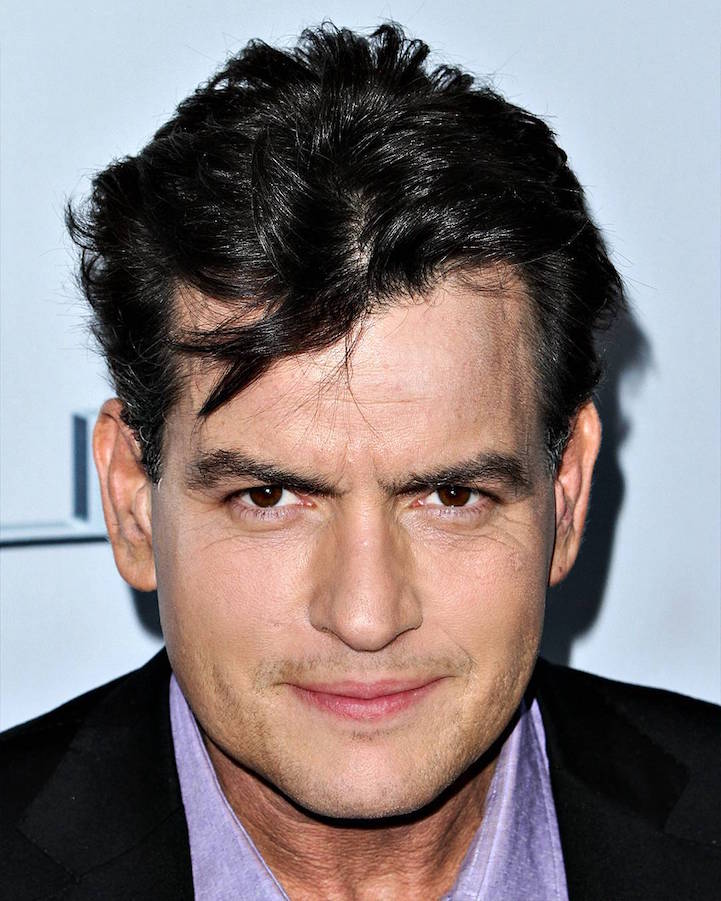 Un po' Charlie Sheen, un po' Ashton Kutcher