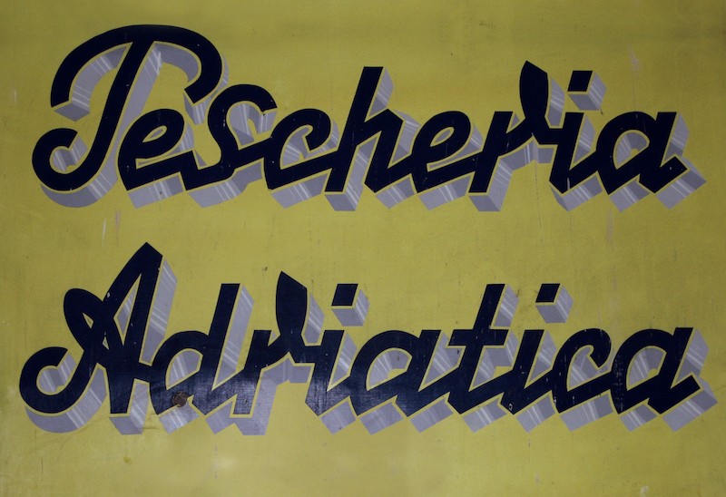 L'Italia Insegna - James Clough