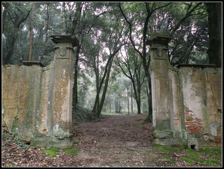 Il meraviglioso Castello di Sammezzano, abbandonato a se stesso sarà venduto all’asta