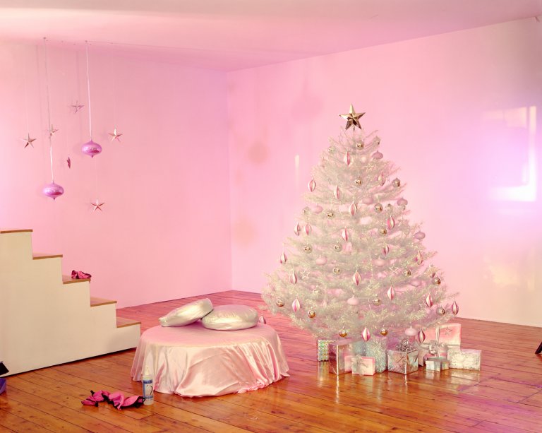 Empty porn sets, Christmas set