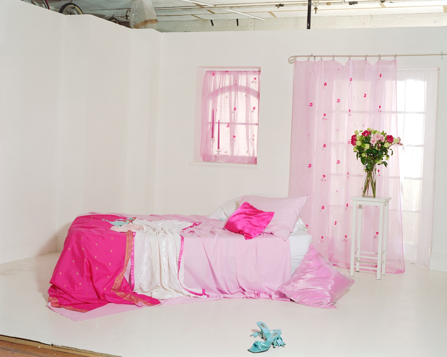 Empty Porn Sets, di Jo Broughton