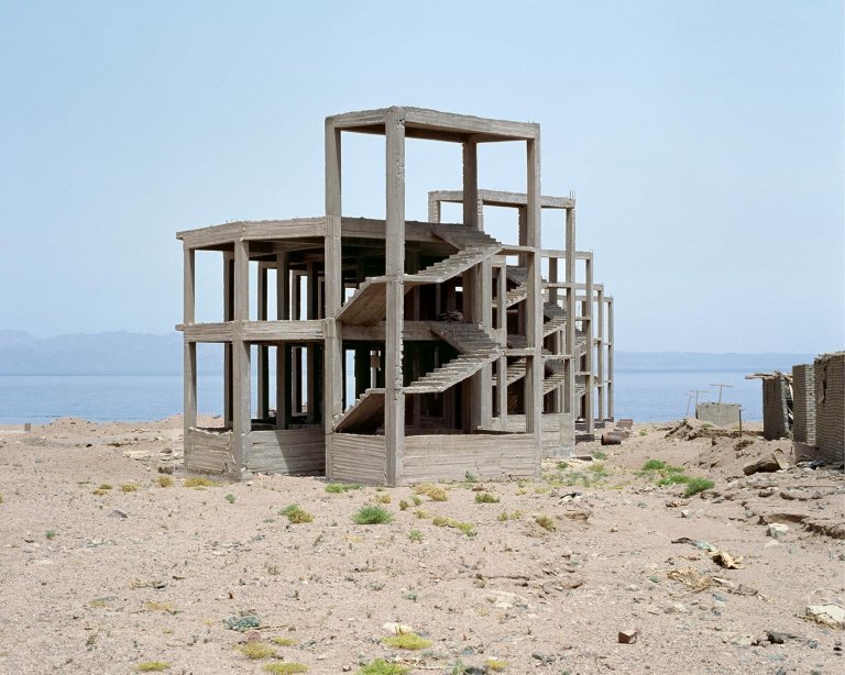 Questi hotel abbandonati nel deserto in Egitto sembrano provenire da un altro pianeta