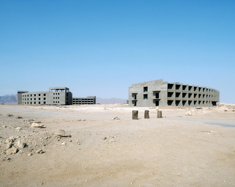 Questi hotel abbandonati nel deserto in Egitto sembrano provenire da un altro pianeta