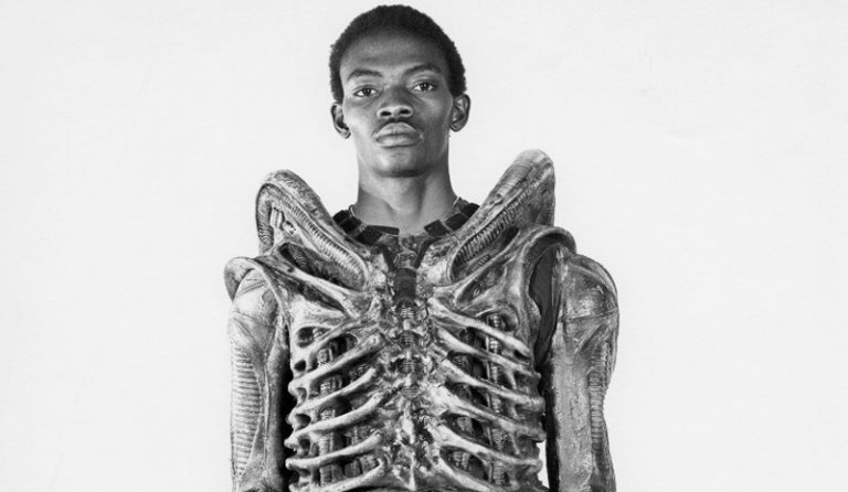bolaiji badejo anteprima alien ridely scott