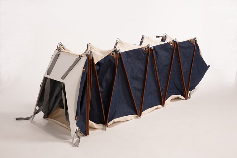 Lo zaino che si trasforma in tenda è perfetto per i campeggiatori pigri