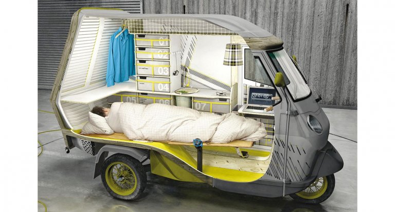 L’Ape Piaggio trasformata in mini camper, per i viaggiatori solitari