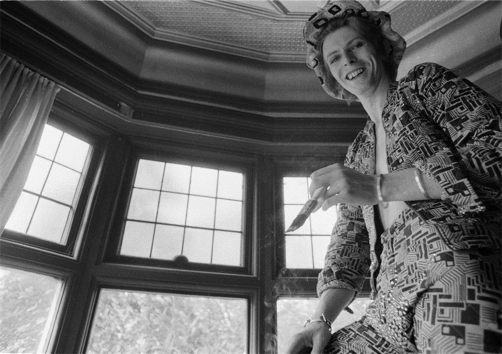 ©Michael Putland, David Bowie at home Beckenham Kent UK 1972