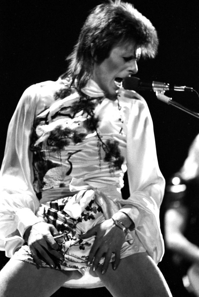 ©Michael Putland, David Bowie performing live at Earls Court, London on 14th May 1973