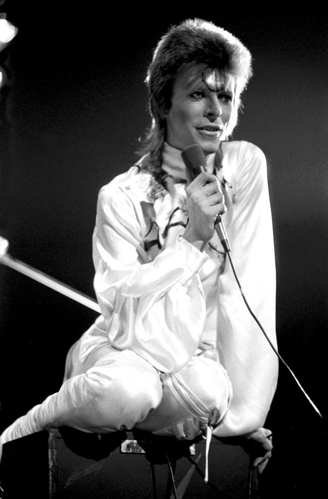 ©Michael Putland, David Bowie performing live at Earls Court, London on 14th May 1973