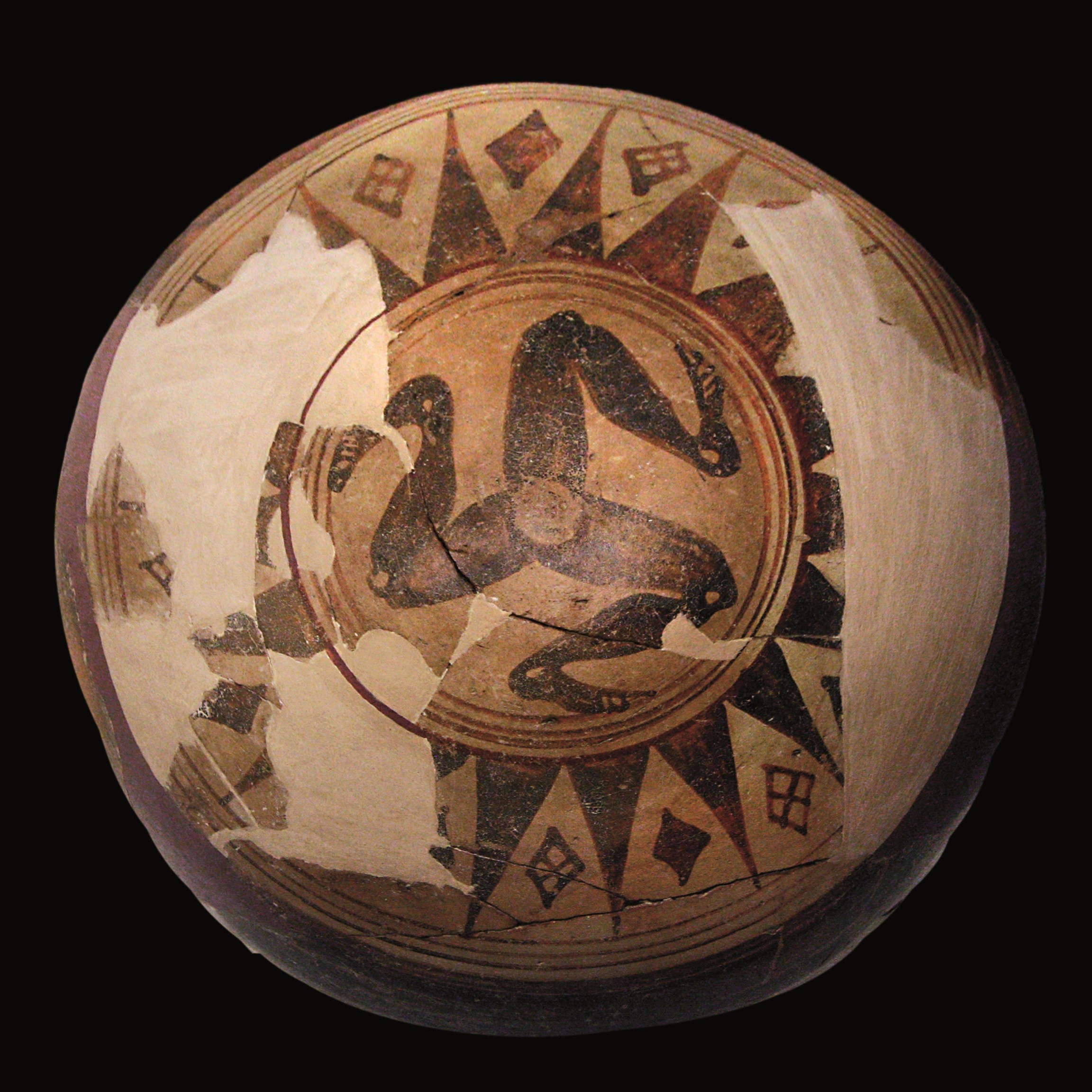 Ceramic dinos with triskelion, Fired clay, Palma di Montechiaro, Sicily, c.650–600 BC. Museo Archeologico Regionale Di Agrigento © Regione Siciliana