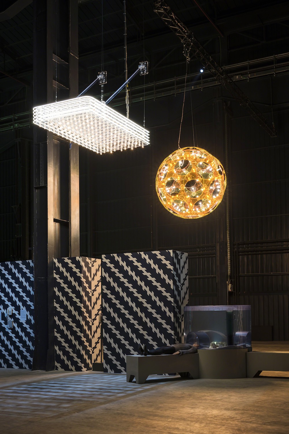 Carsten Höller,  “Doubt”, veduta dell’installazione in Pirelli HangarBicocca, Milano.  Courtesy dell’artista e Pirelli HangarBicocca, Milano. Foto: © Attilio Maranzano