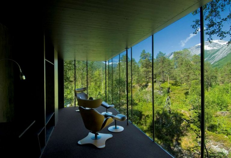 Se vuoi scappare dallo stress, questo albergo immerso nella natura è quello che fa per te