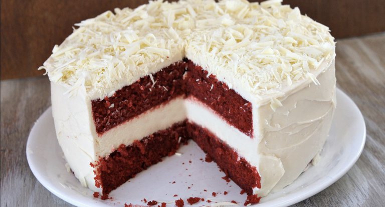 Come va tagliata una torta, spiegato una volta per tutte