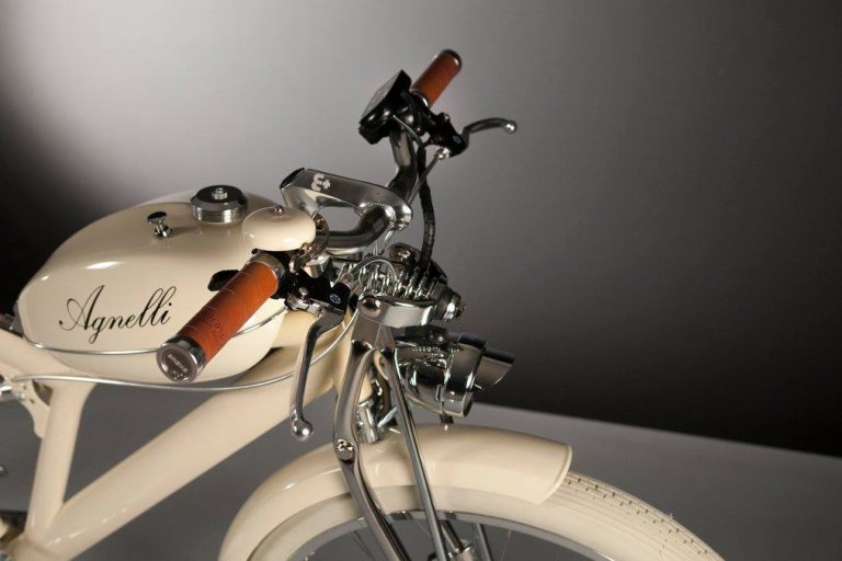 Le nuove creazioni di Luca Agnelli, l’artigiano che ha ridisegnato la bici a pedalata assistita