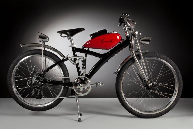 Le nuove creazioni di Luca Agnelli, l’artigiano che ha ridisegnato la bici a pedalata assistita