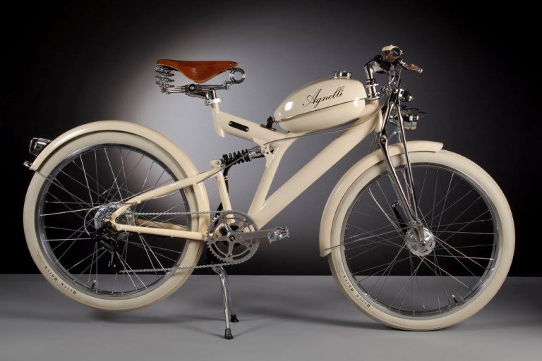 Le nuove creazioni di Luca Agnelli, l’artigiano che ha ridisegnato la bici a pedalata assistita