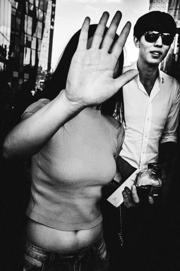Jiwei Han fotografa le persone che non vogliono farsi fotografare
