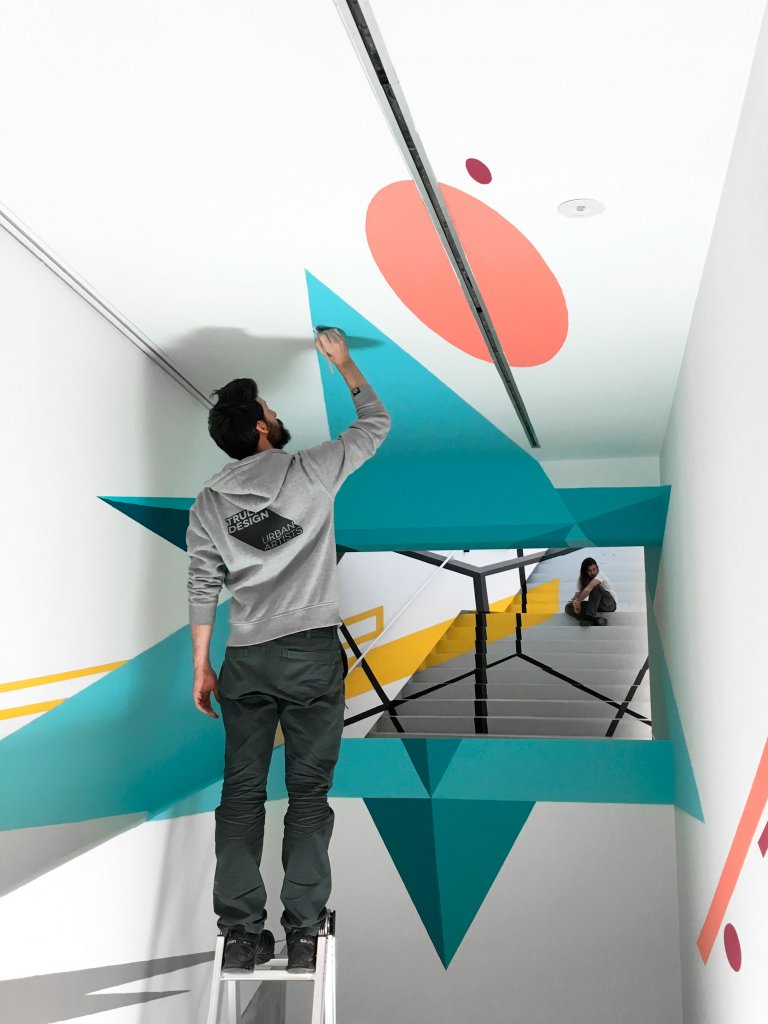 MEF Origin of simmetry Truly Design action