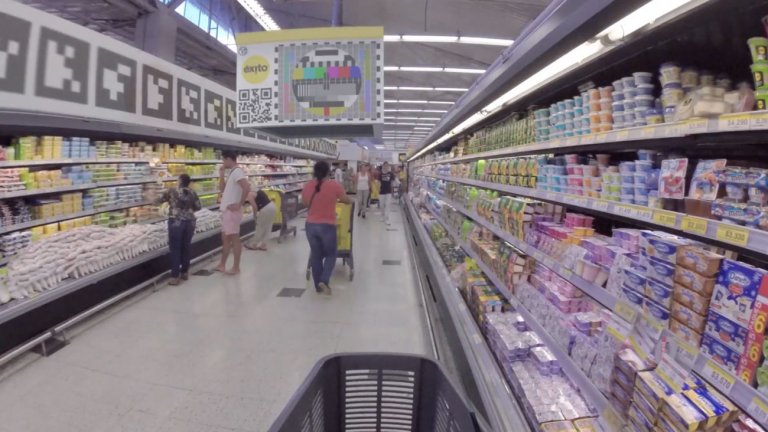 Hyper Reality, il corto da incubo sulla realtà aumentata di Keiichi Matsuda