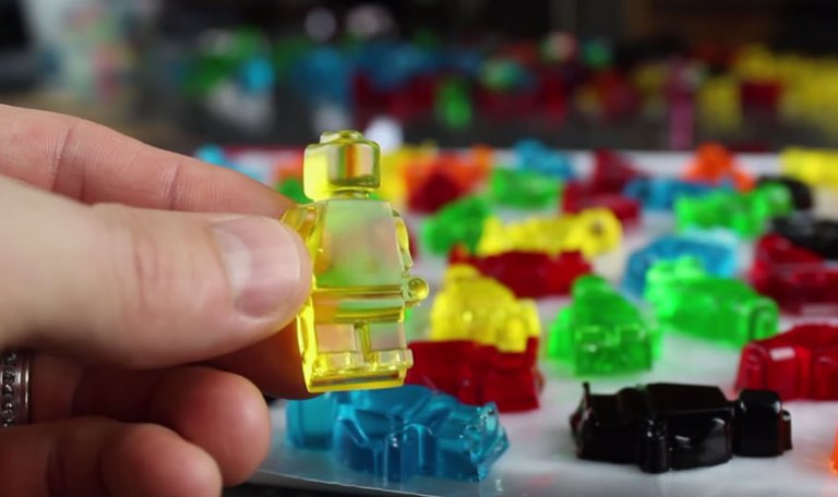 Con i Lego di gelatina potrai creare costruzioni incredibili e poi mangiarle