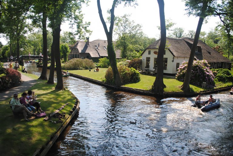 Giethoorn, il villaggio magico olandese