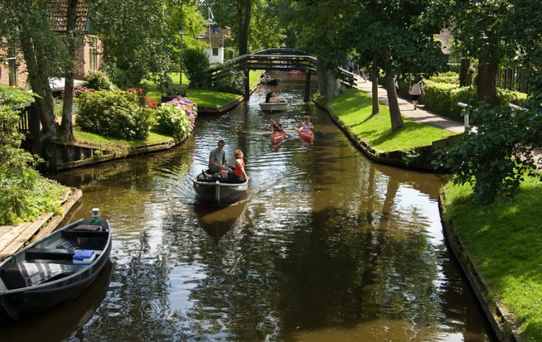 Giethoorn, il villaggio magico olandese