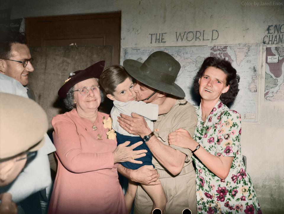 Il prigioniero di guerra Albert Donovan torna a casa (1944)