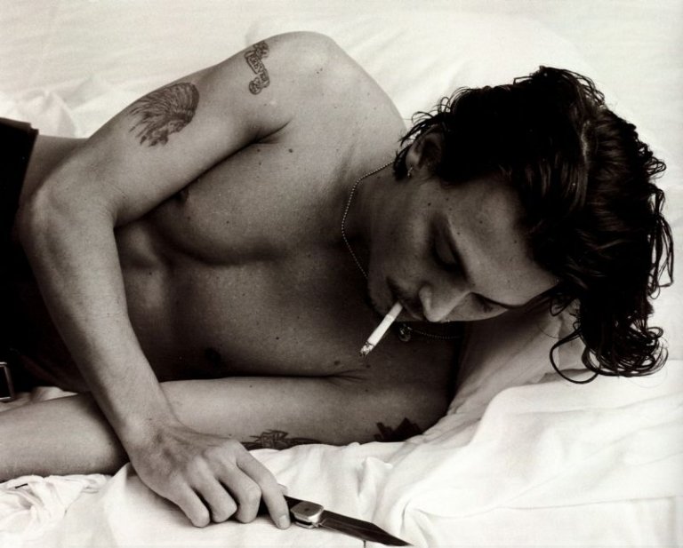 15 foto di Johnny Depp che ti faranno sciogliere, per il suo 53° compleanno