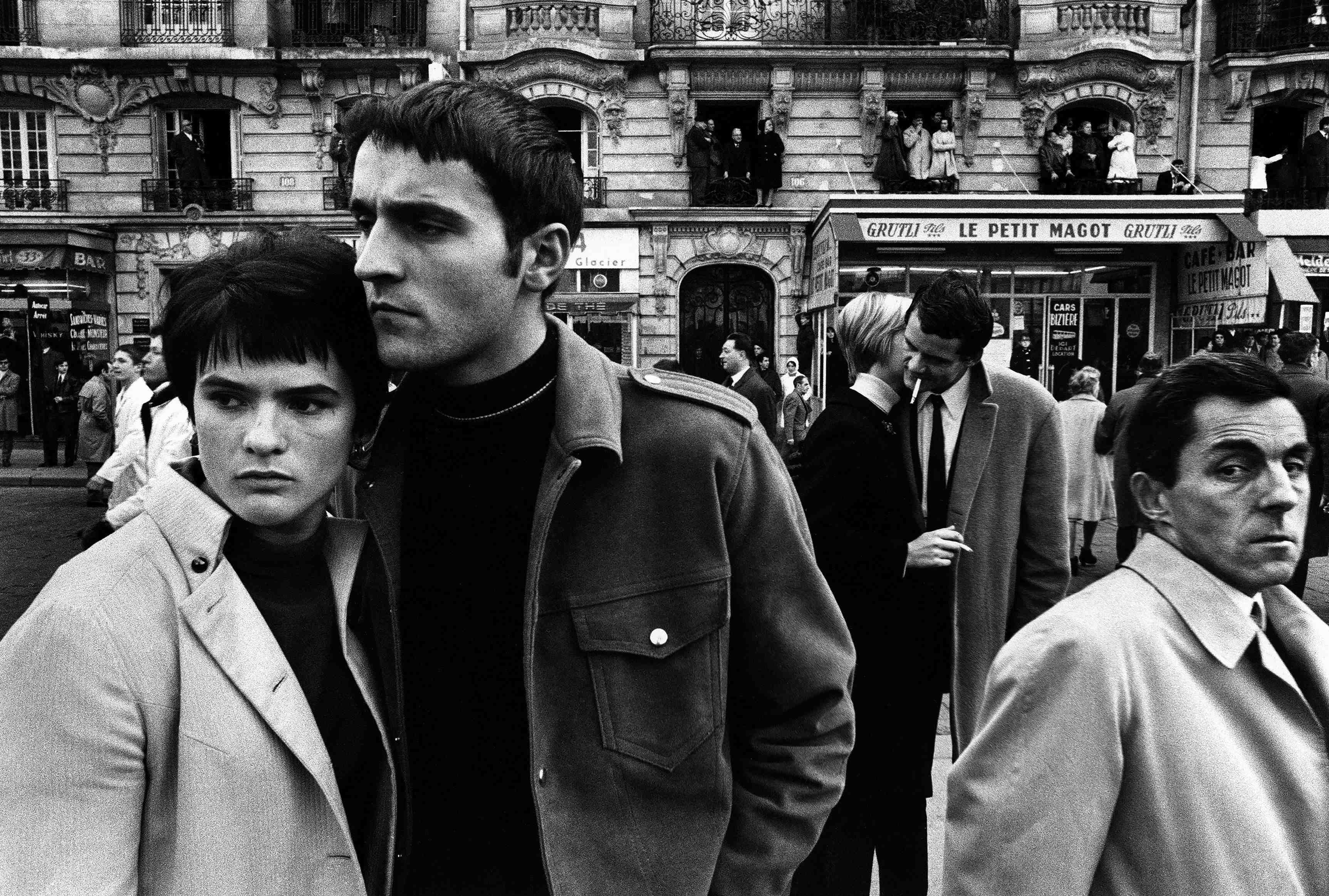 Le Petit Magot, 11 novembre, Parigi 1968 - © William Klein