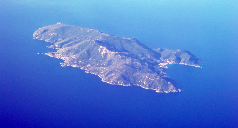Aerial view of Isola del Giglio, 2006 06