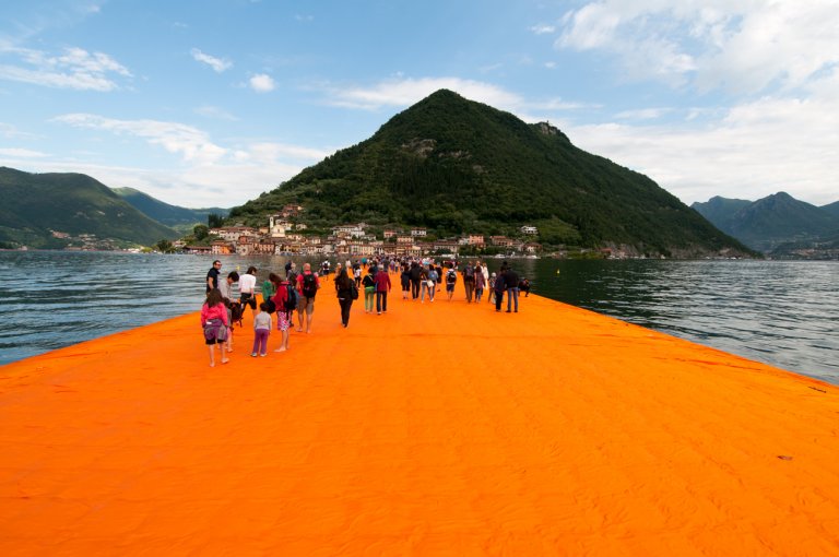 Siamo stati a The Floating Piers, ed è fantastico