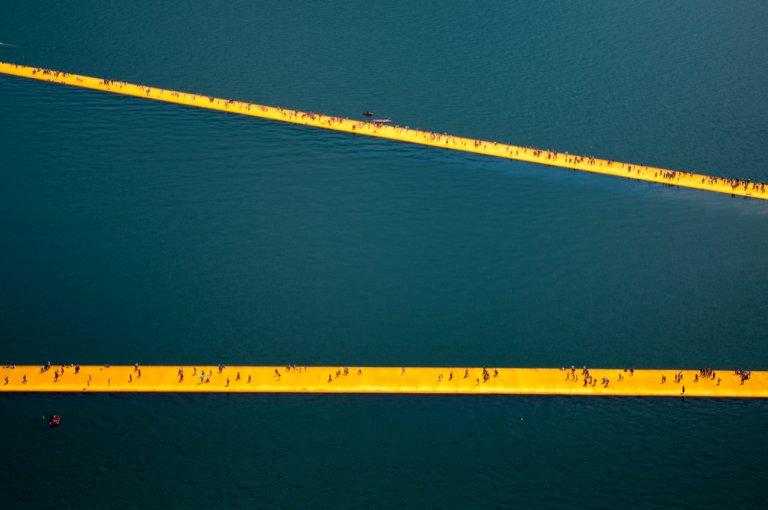 Siamo stati a The Floating Piers, ed è fantastico