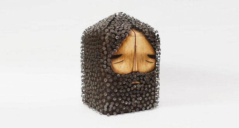 sculture in legno e chiodi