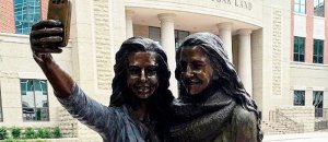 Statua selfie texas