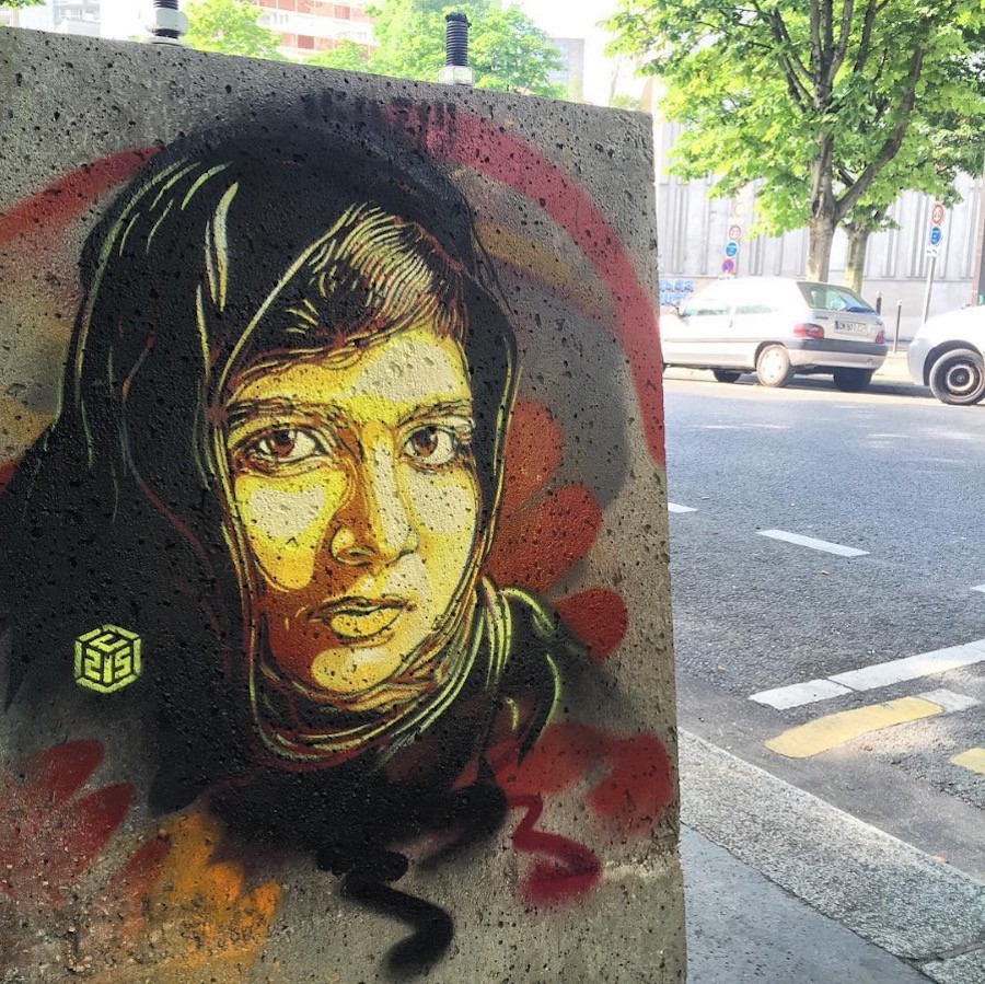 Le più importanti donne della storia ritratte da C215