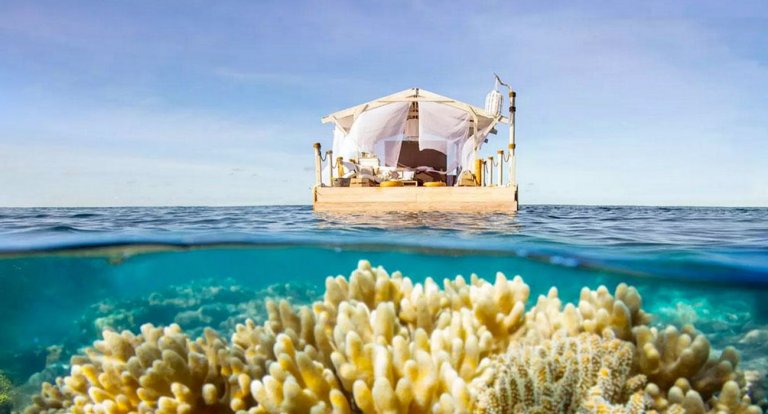 casa galleggiante airbnb