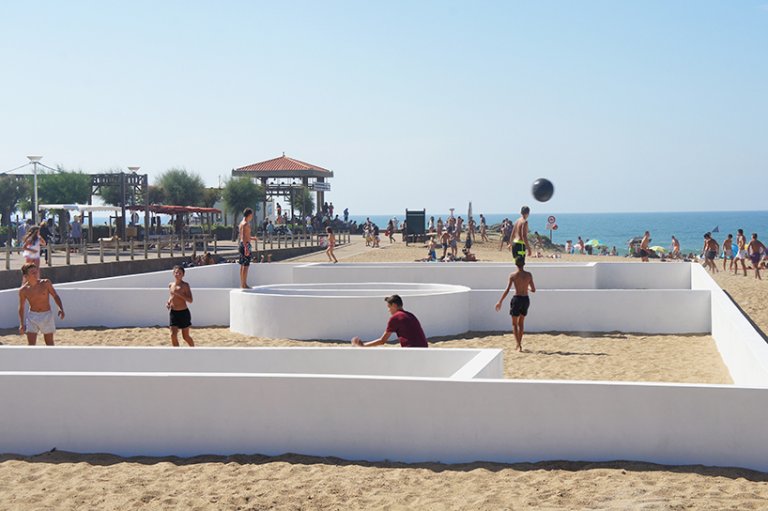 Il campo da calcio di Benedetto Bufalino