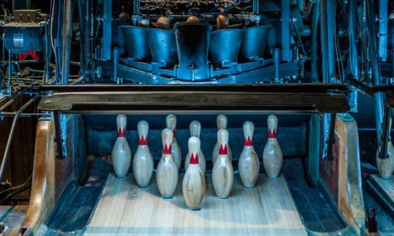 La bellissima sala da bowling del