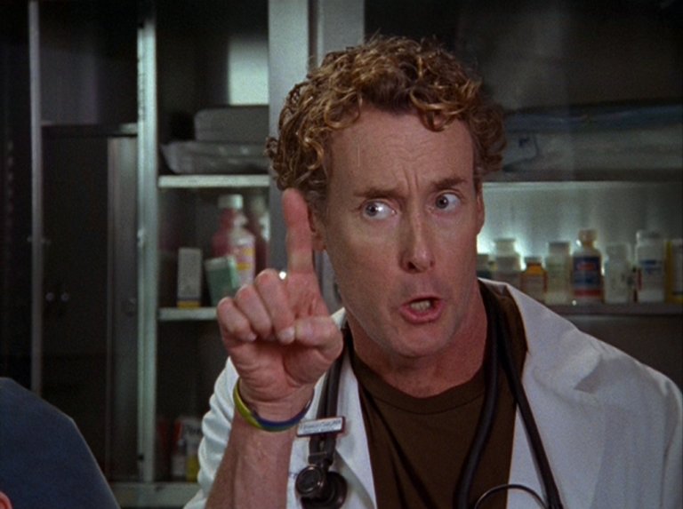 John C. McGinley il Dott. Cox di Scrubs