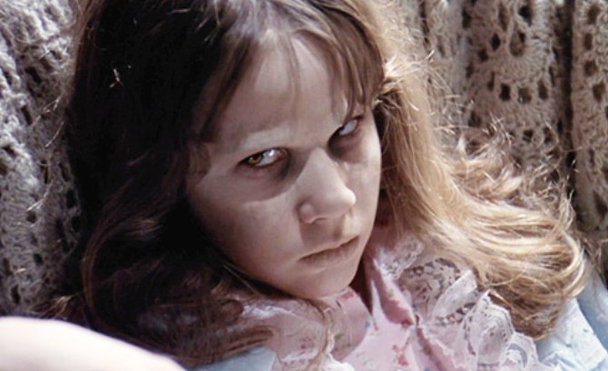 È stata una bambina prodigio e nel 1973, a soli 14 anni ha interpretato il personaggio della vita, Regan MacNeil posseduta dal demonio nel famoso L'esorcista di William Friedkin. In seguito ha fatto di tutto, è stata arrestata per droga e ha posato nuda per Playboy.